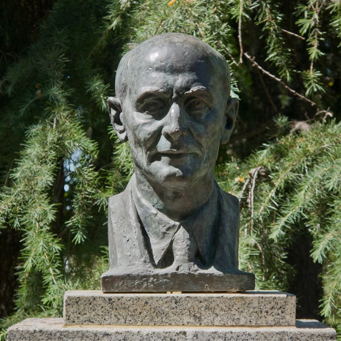 Statue of Paul Harris in the Parque del Oeste, Madrid
